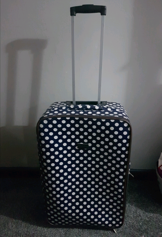 it spotty suitcase